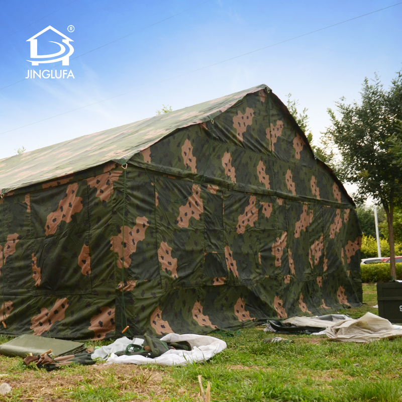 Auvent de tente à cadre métallique